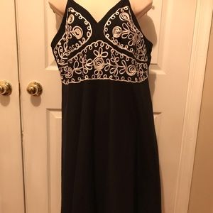 Ladies black spaghetti strap sundress white trim